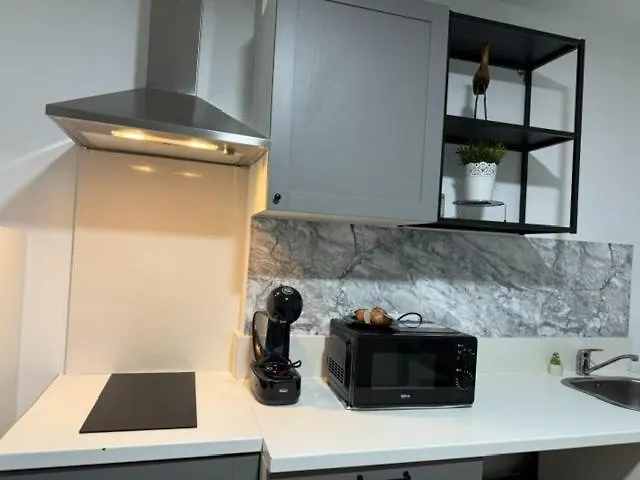 Apartamento Castillo kontakter
